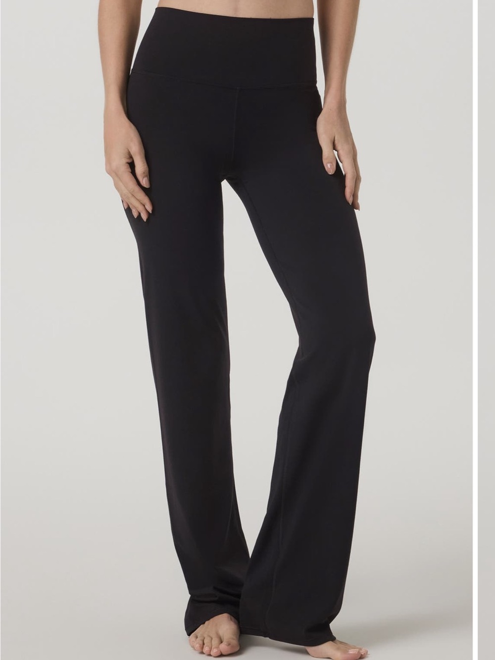 New with tags Vuori Allthefeels High-Waist straight Leg slim Pants Black legging